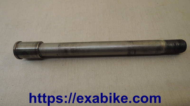 front wheel axle Kawasaki VN 1500 - photo 1