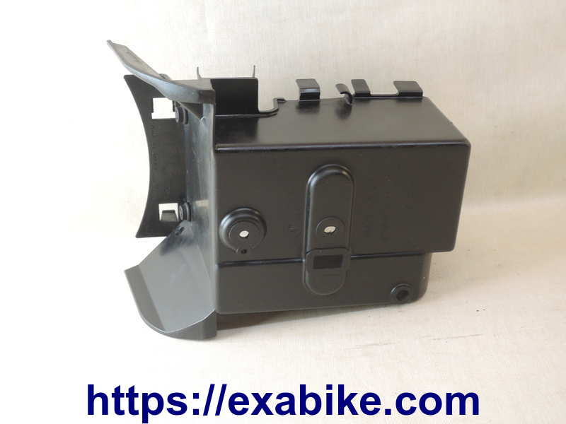 battery case Kawasaki VN 1500 - photo 2