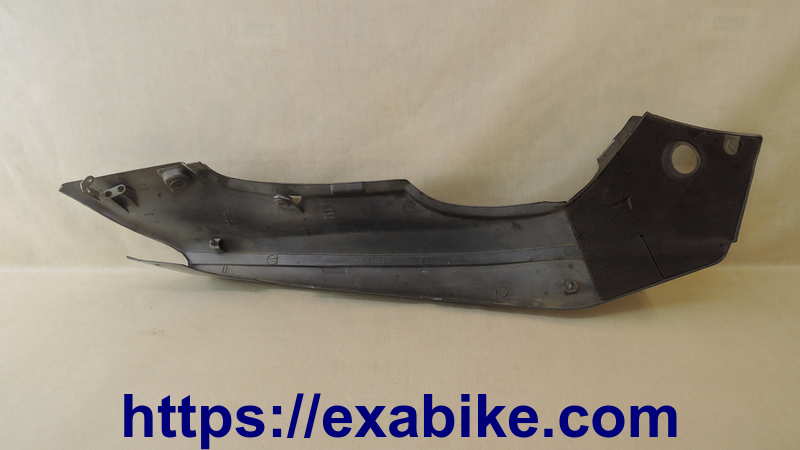 flanc arrière gauche Suzuki RF 600 - photo 2