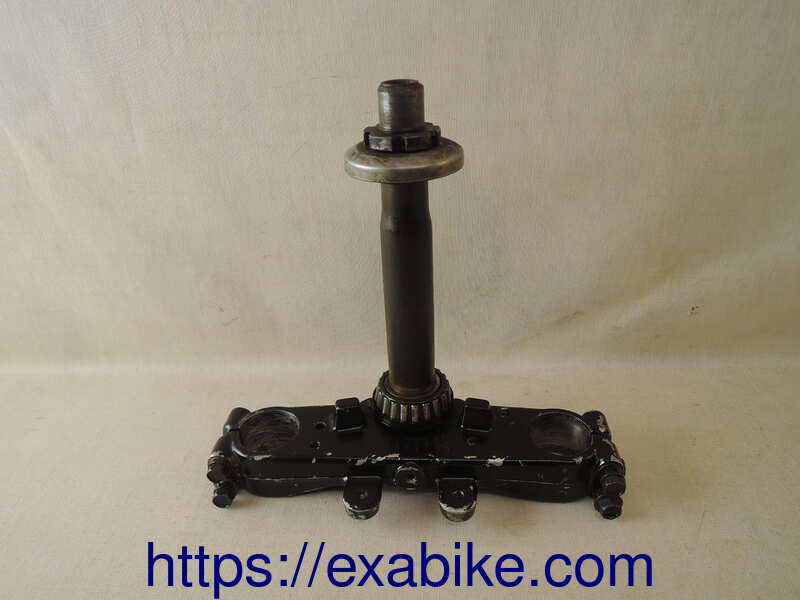 fork bracket, lower Yamaha XT 550 - photo 1