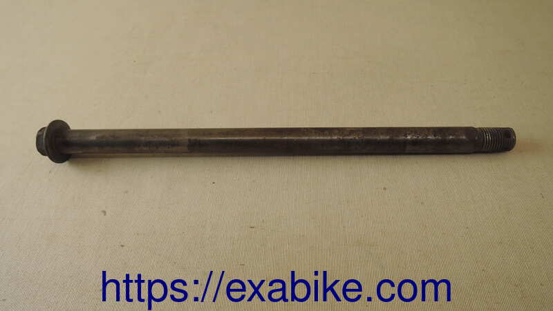 rear wheel axle Kawasaki KLR 650 - photo 1