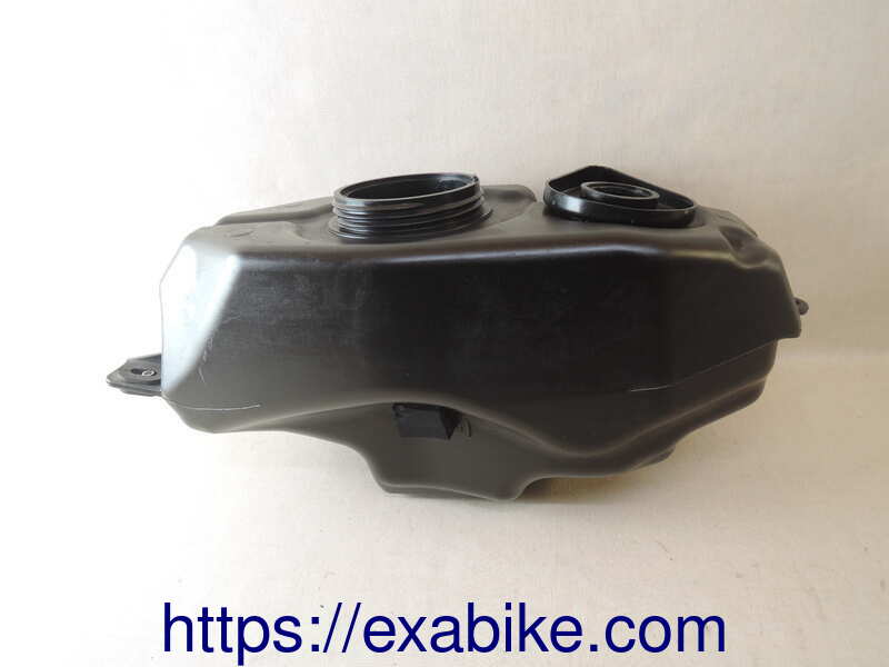 fuel tank Yamaha 125 YZF-R - photo 1