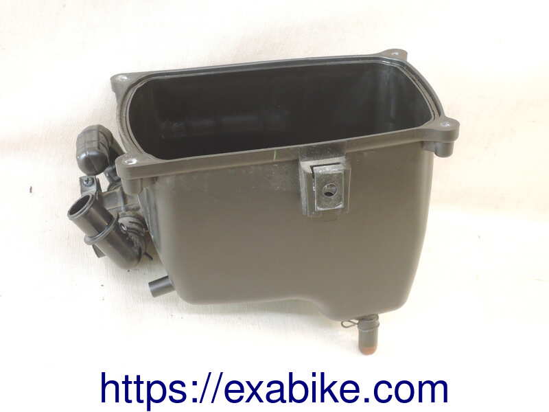 air cleaner case Yamaha 125 YZF-R - photo 1