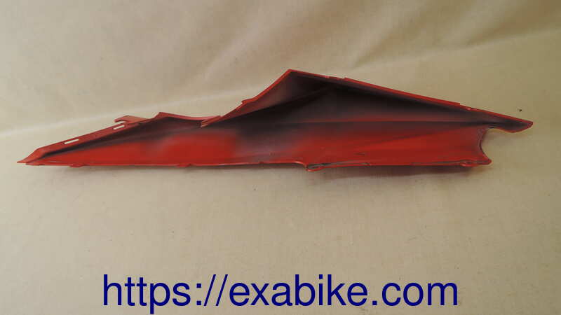 rear cowl, right Yamaha 125 YZF-R - photo 3