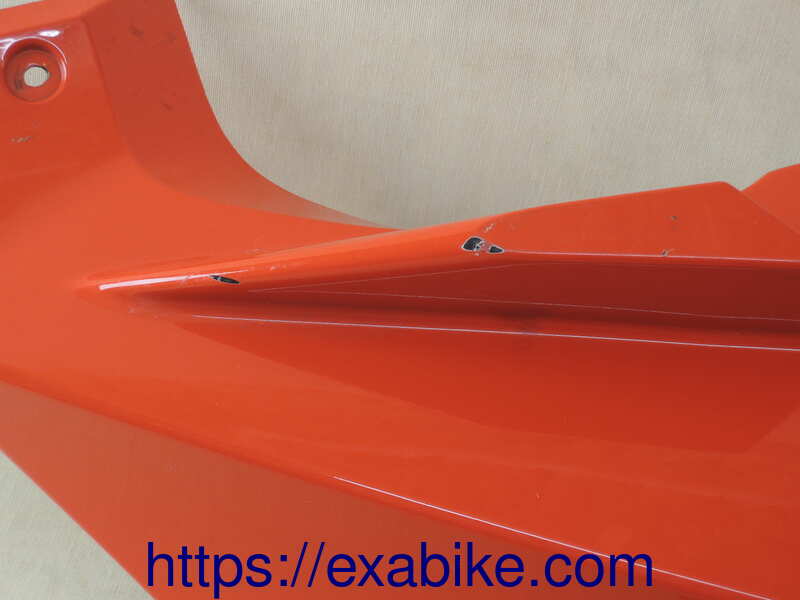 cowling, left Yamaha 125 YZF-R - photo 2