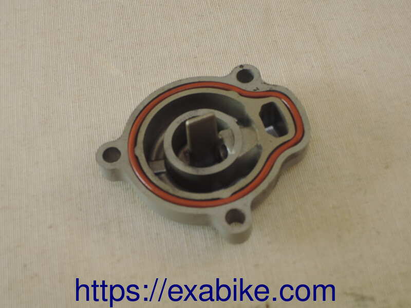 oil filter cover Yamaha 125 YZF-R - photo 2