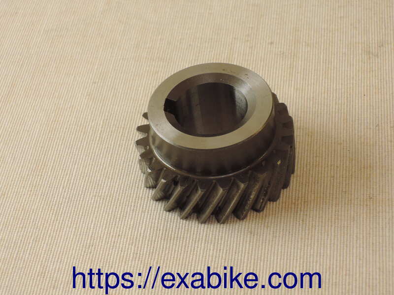 primary gear Yamaha 125 YZF-R - photo 1