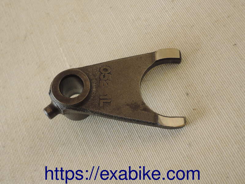 gearshift fork Suzuki Marauder 125 - photo 2