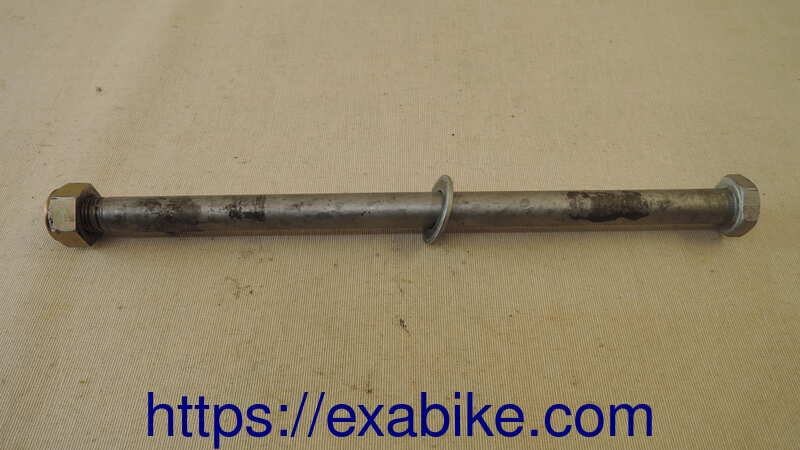 swingarm axle BMW F650ST - photo 1