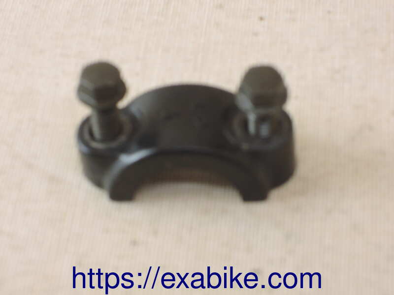 front master cylinder clamp Honda XL 1000 Varadero - photo 1