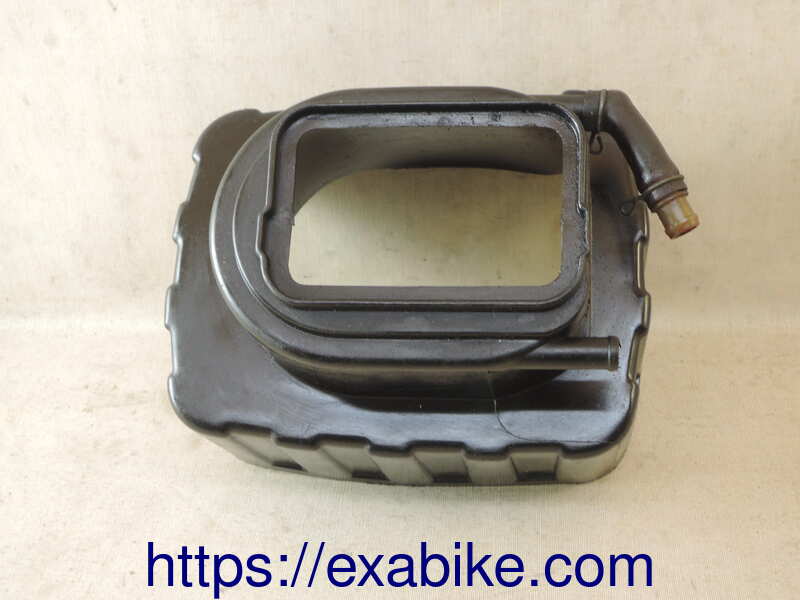 air cleaner case Honda GL 1100 Goldwing - photo 2