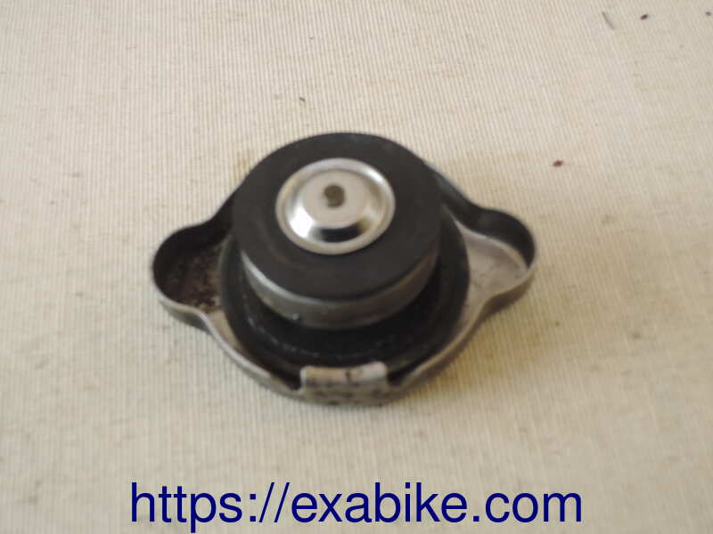 radiator cap Honda PCX 125 - photo 2