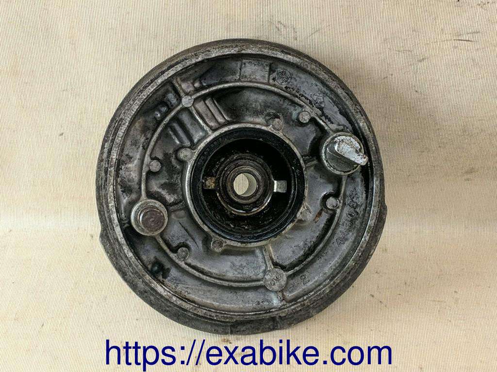 front brake panel Yamaha DT 125 - photo 2