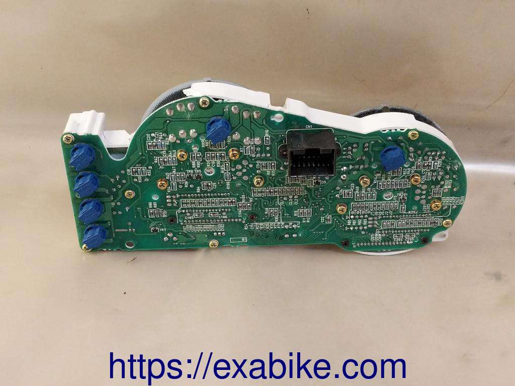 dashboard Suzuki GSXR 750 - photo 3