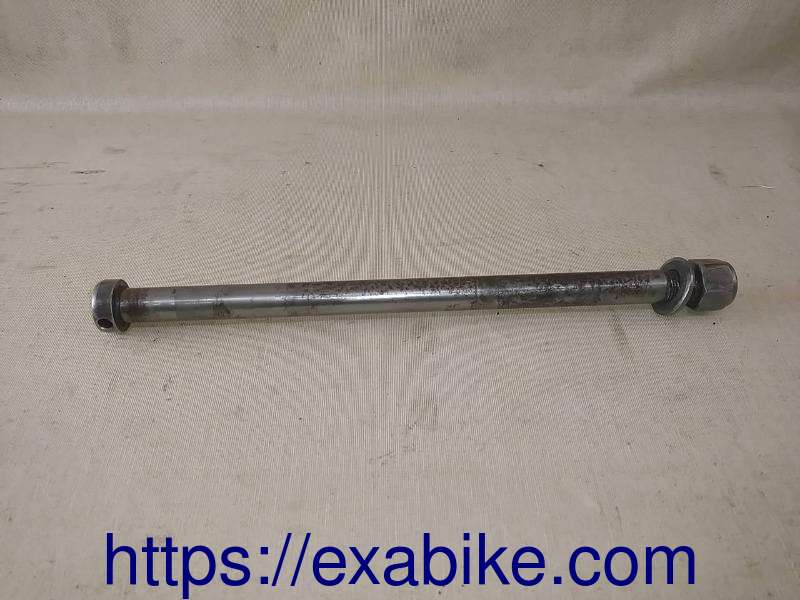 rear wheel axle Suzuki DR 650 - photo 1