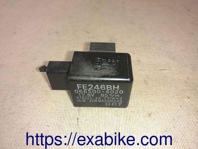 turn signal relay Kawasaki ZR-7 - photo 1