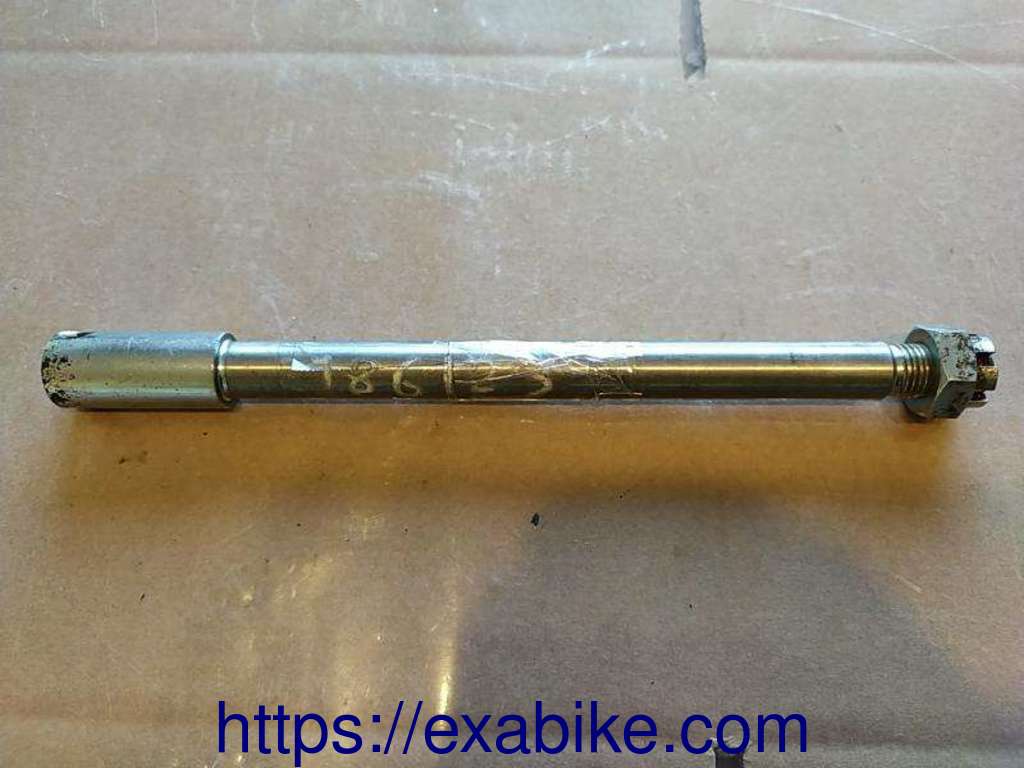 axe de roue avant Yamaha XS 250 - photo 1