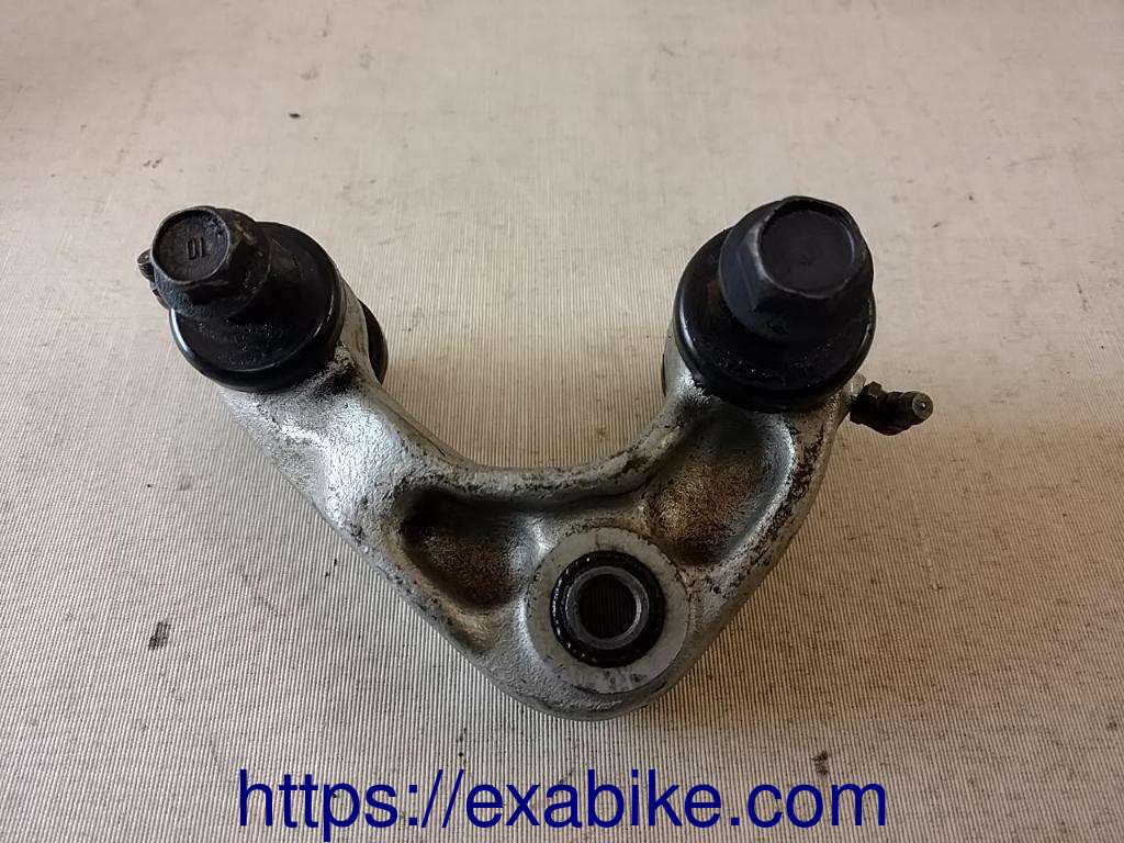 swingarm connecting Honda XLR 500 - photo 2