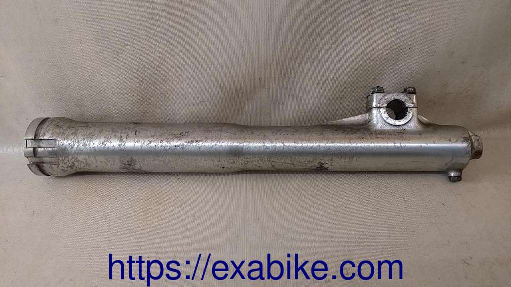 lower fork case, right Honda XLR 500 - photo 1