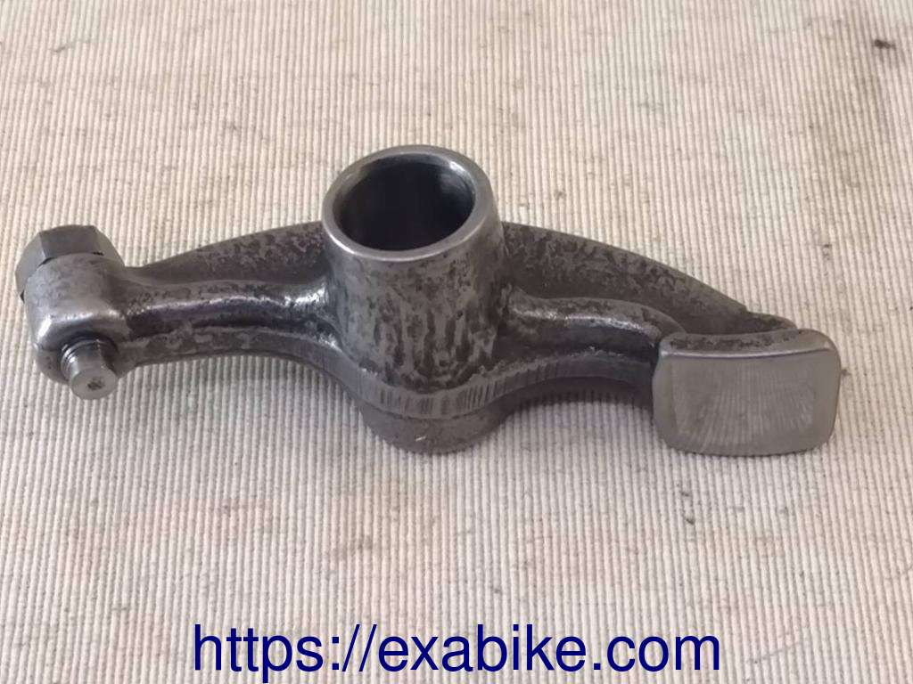 culbuteur Yamaha XS 250 - photo 1