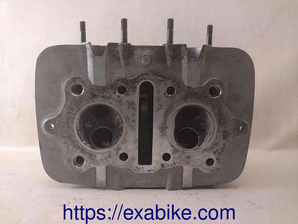 cylinder head Yamaha XS 250 - photo 3