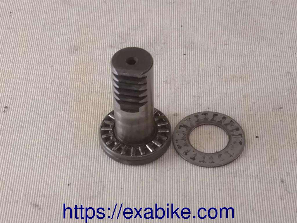 clutch pusher Suzuki GSX 750 - photo 1