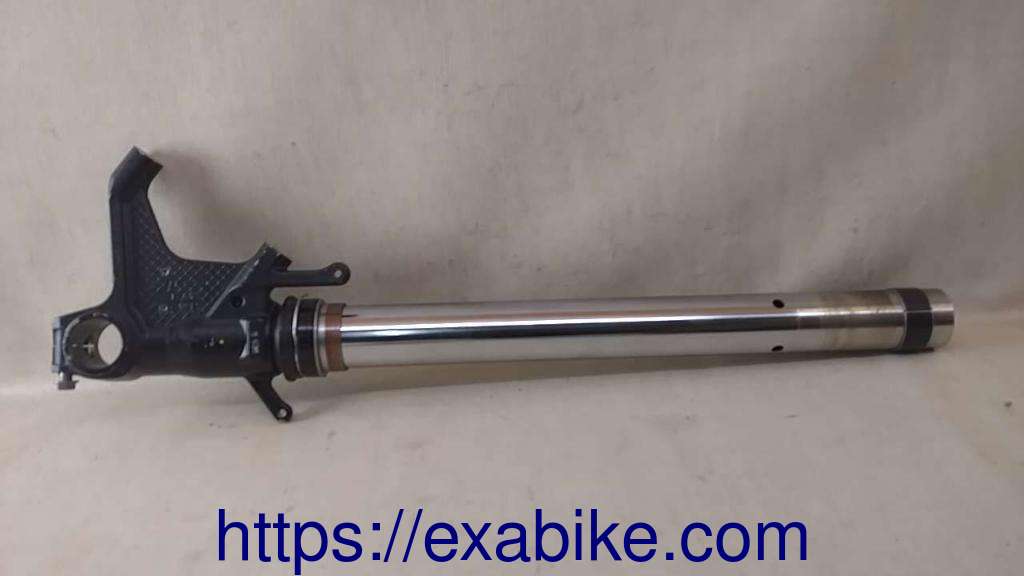 fork lower tube, left Suzuki GSXR 1000 - photo 4