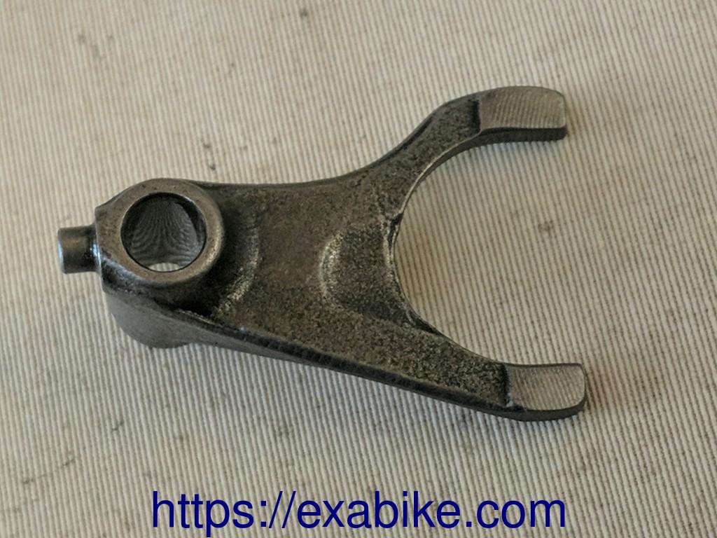 gearshift fork, right Yamaha 125 XTX - photo 2