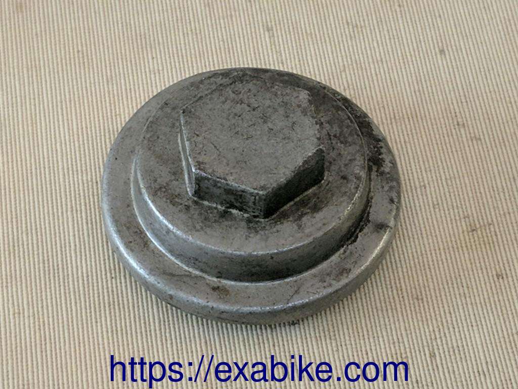 valve rocker cap Yamaha 125 XTX - photo 1