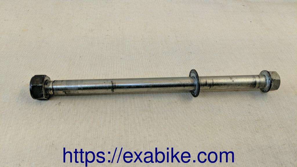 swingarm axle Yamaha 125 XTX - photo 1