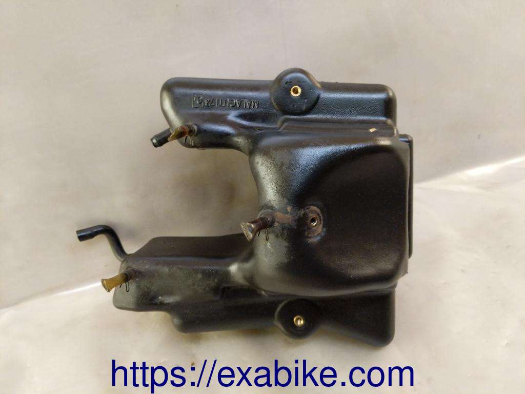 air cleaner case Yamaha 125 XTX - photo 4