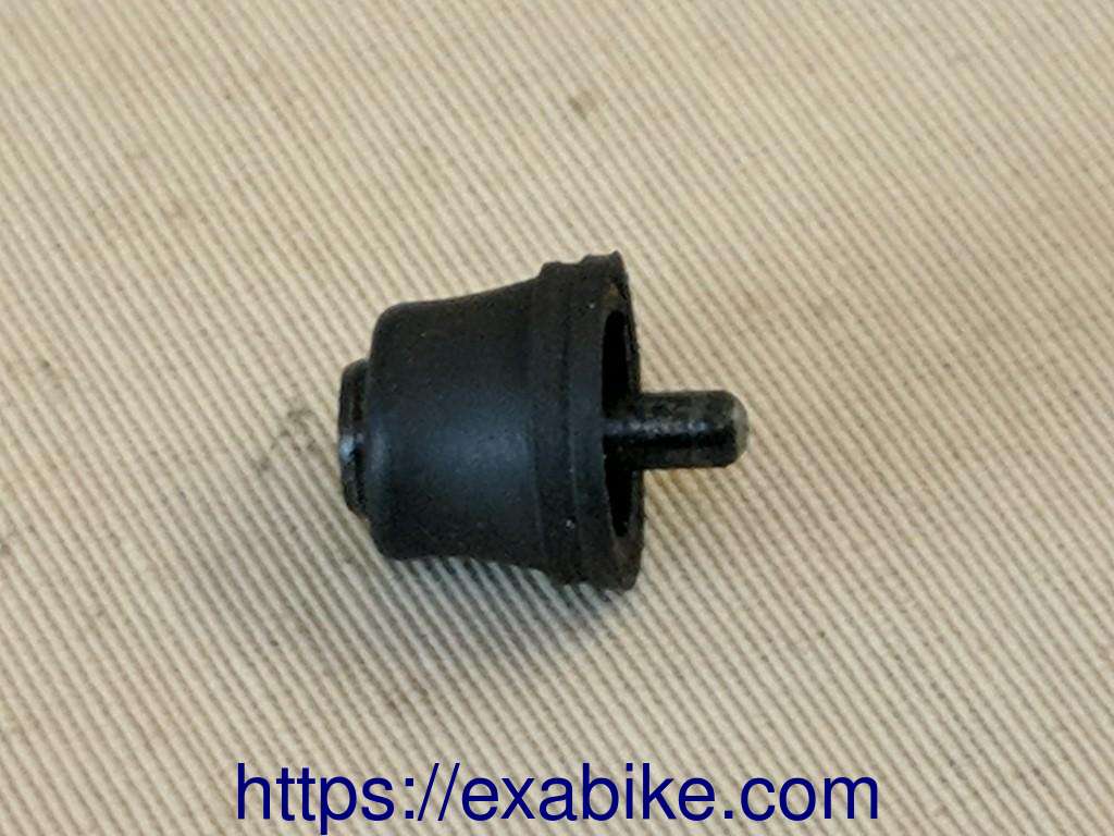 front master cylinder pusher Yamaha 125 XTX - photo 1