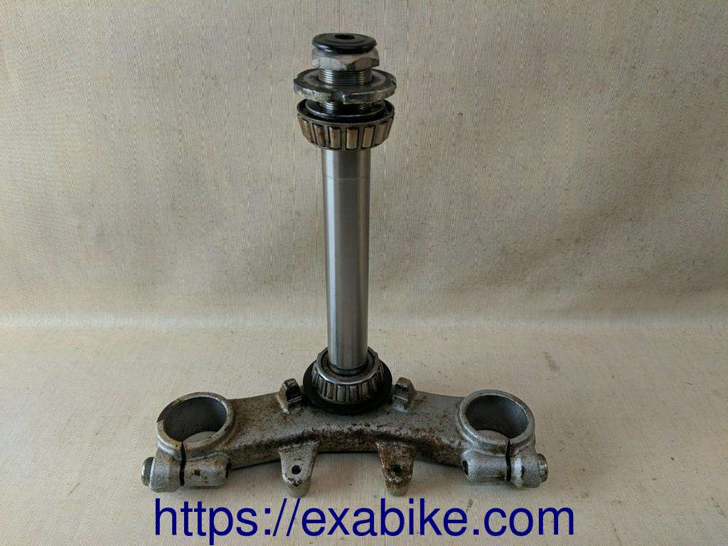 fork bracket, lower Yamaha 125 XTX - photo 1