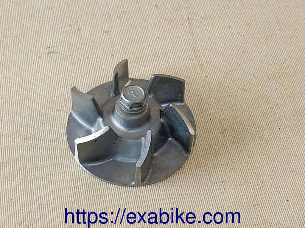 water pump wheel Kawasaki Z 750 - photo 1