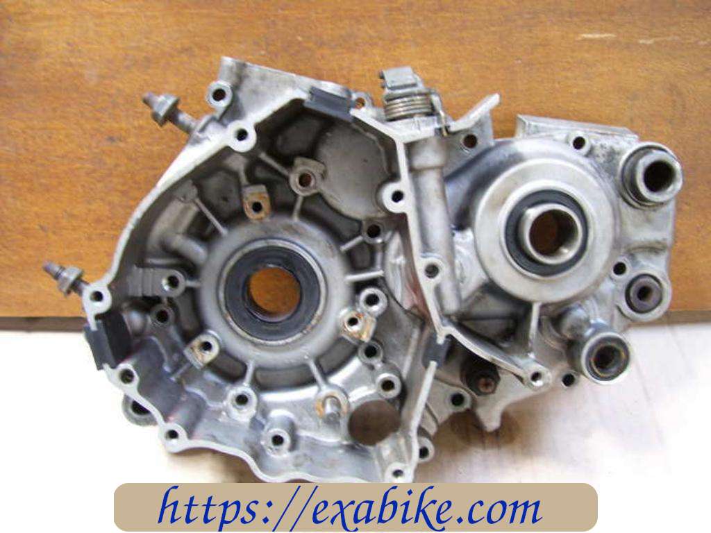 carter moteur gauche KTM 125 LC2 - photo 1