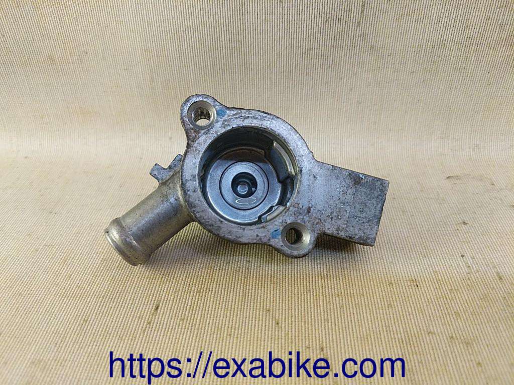 carter de thermostat Honda CBR 125 - photo 2