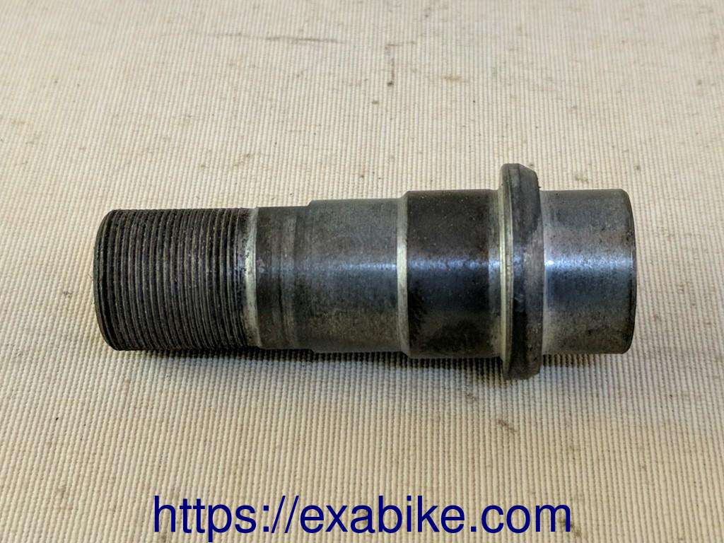 broche de roue arrière Yamaha RD 350 - photo 1