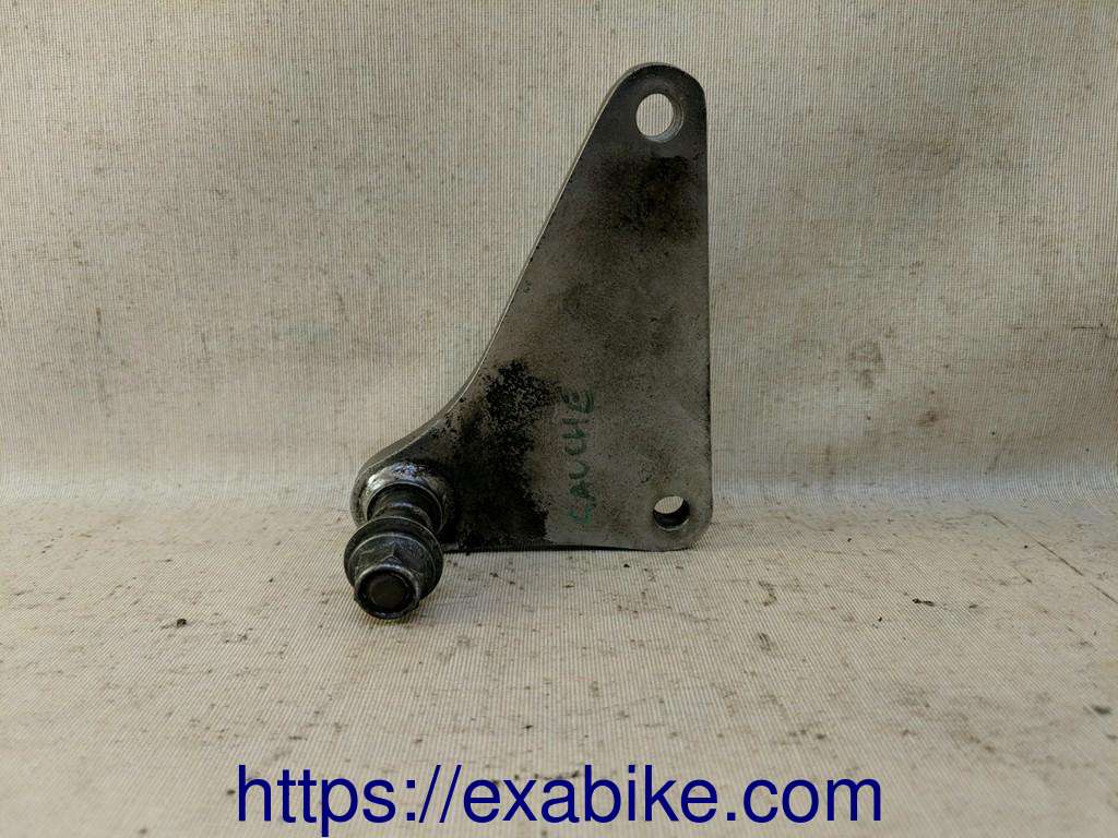 footrest bracket, front left Honda VT 125 Shadow - photo 2