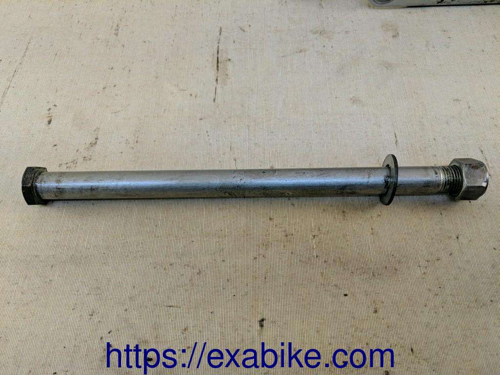 axe de bras oscillant Suzuki DR 600 - photo 1