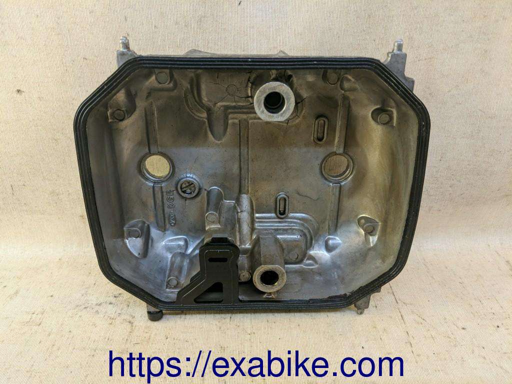 cylinder head cover, front Honda VT 125 Shadow - photo 2