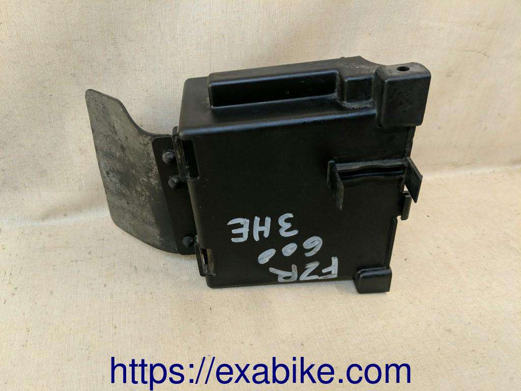 battery box Yamaha 600 FZR - photo 2