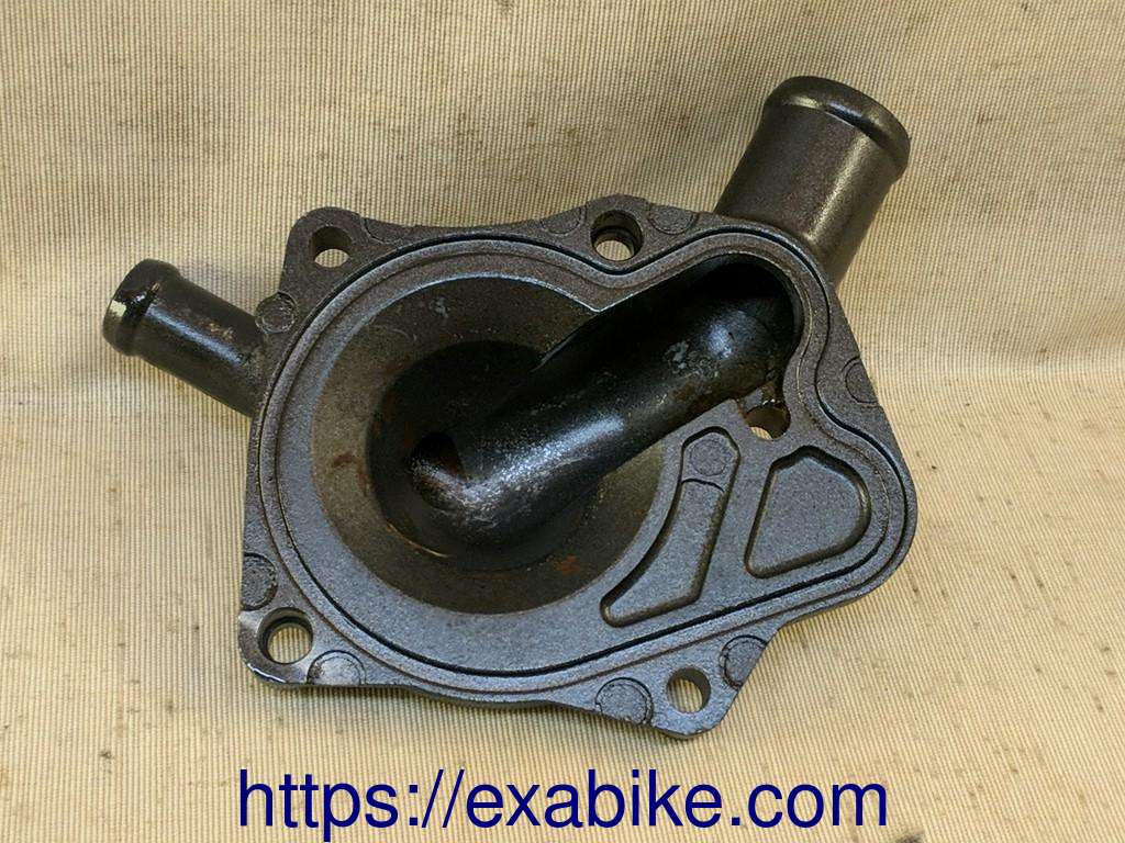 water pump cover Honda CB1000F - photo 2
