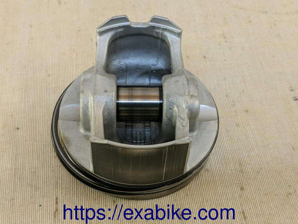 piston Honda CB1000F - photo 2