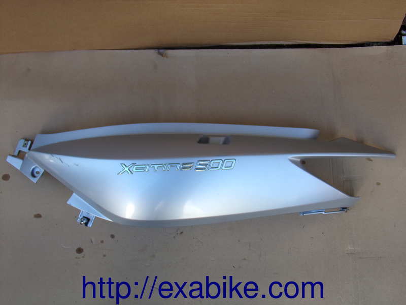 habillage latéral gauche Kymco Xciting 500 - photo 1