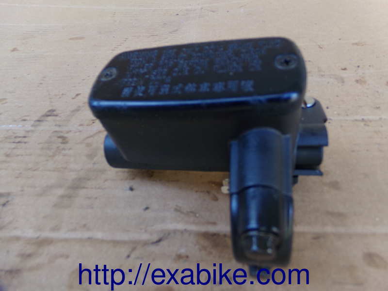 front master cylinder Kymco Xciting 500 - photo 2
