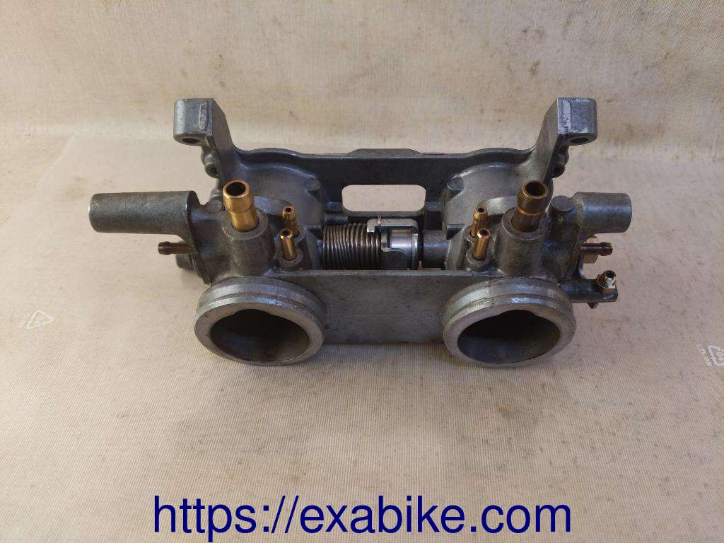 throttle body, front Honda VFR 800 - photo 2