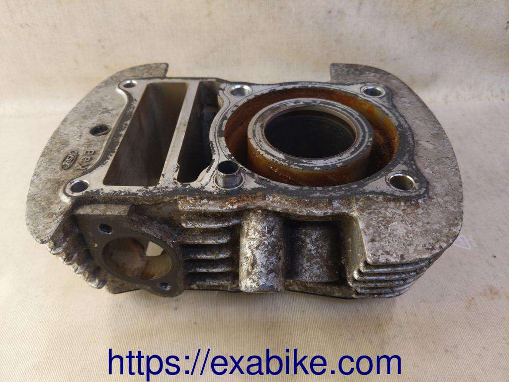 cylindre avant Honda VT 125 Shadow - photo 1
