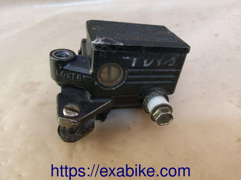 front master cylinder Honda CB 125 TD - photo 2