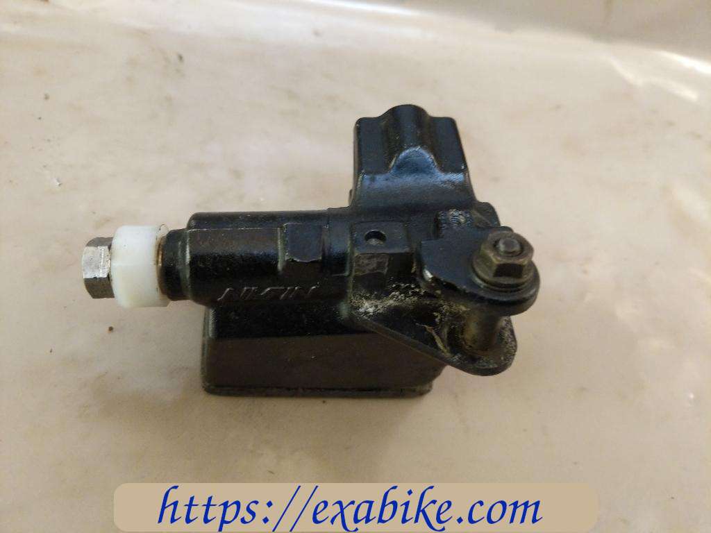 front master cylinder Suzuki GSX 1200 X (Inazuma) - photo 3