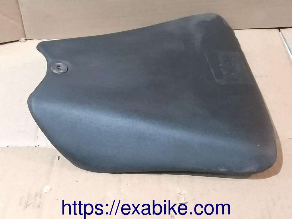 front seat Kawasaki ZXR 400 - photo 2